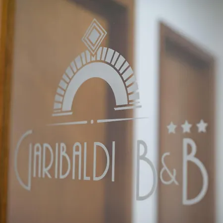 Garibaldi R&b 4*