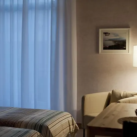 Garibaldi R&b Bed & Breakfast Messina