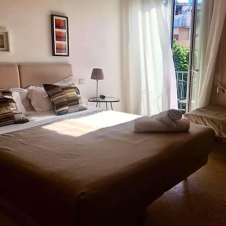 Garibaldi R&b Couette-café 4*