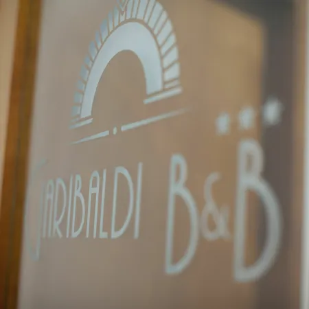 לינה וארוחת בוקר Garibaldi R&b